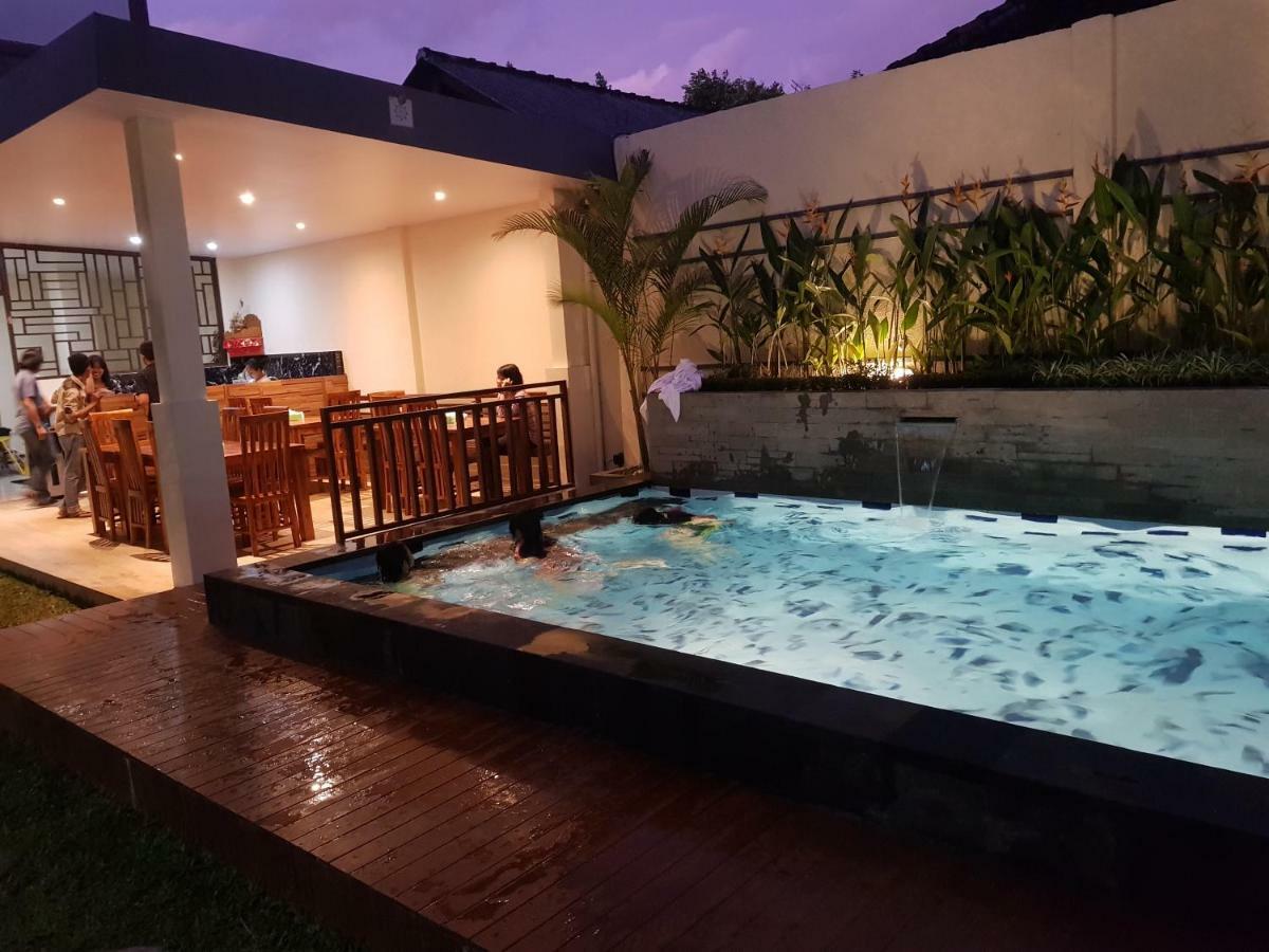 Praba Guesthouse Kuta  Exterior photo