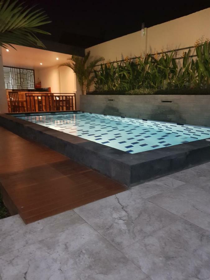 Praba Guesthouse Kuta  Exterior photo