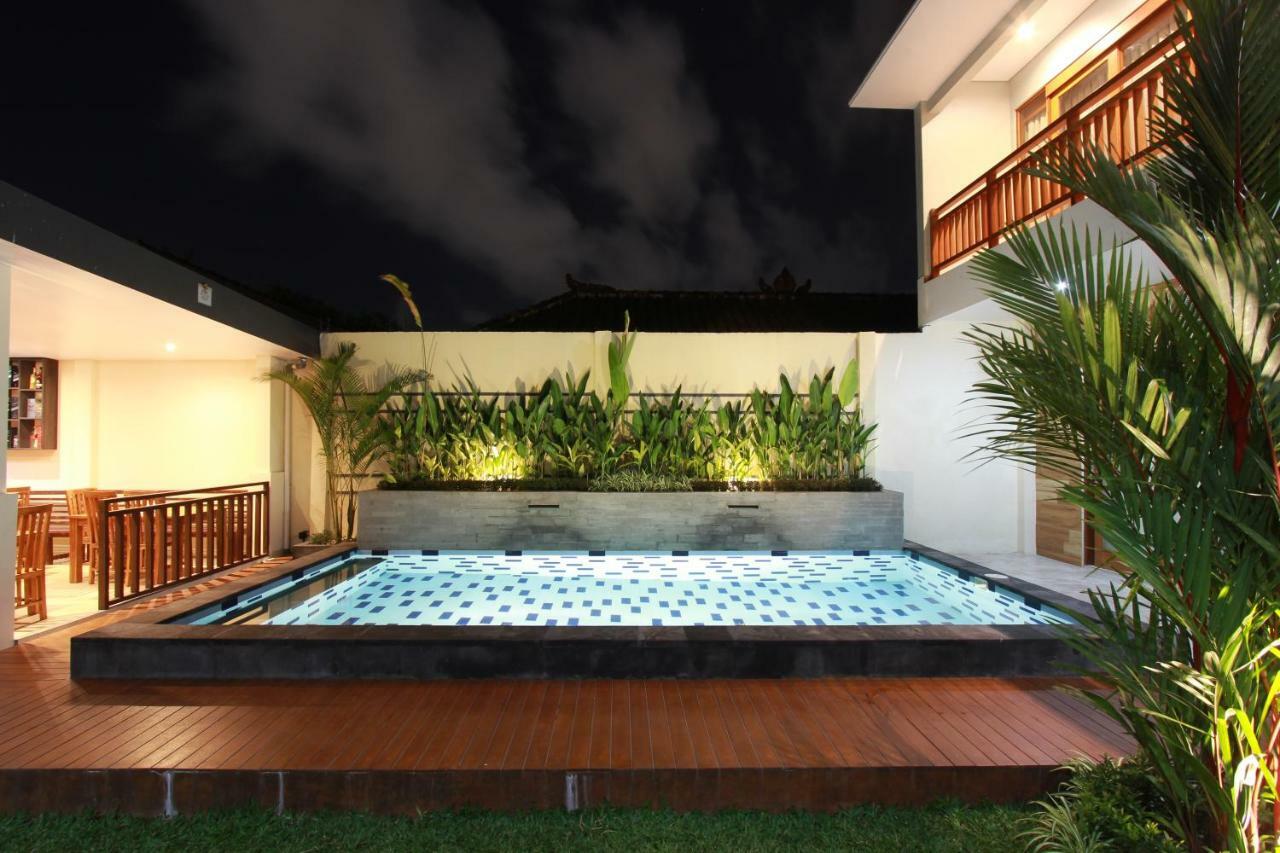 Praba Guesthouse Kuta  Exterior photo